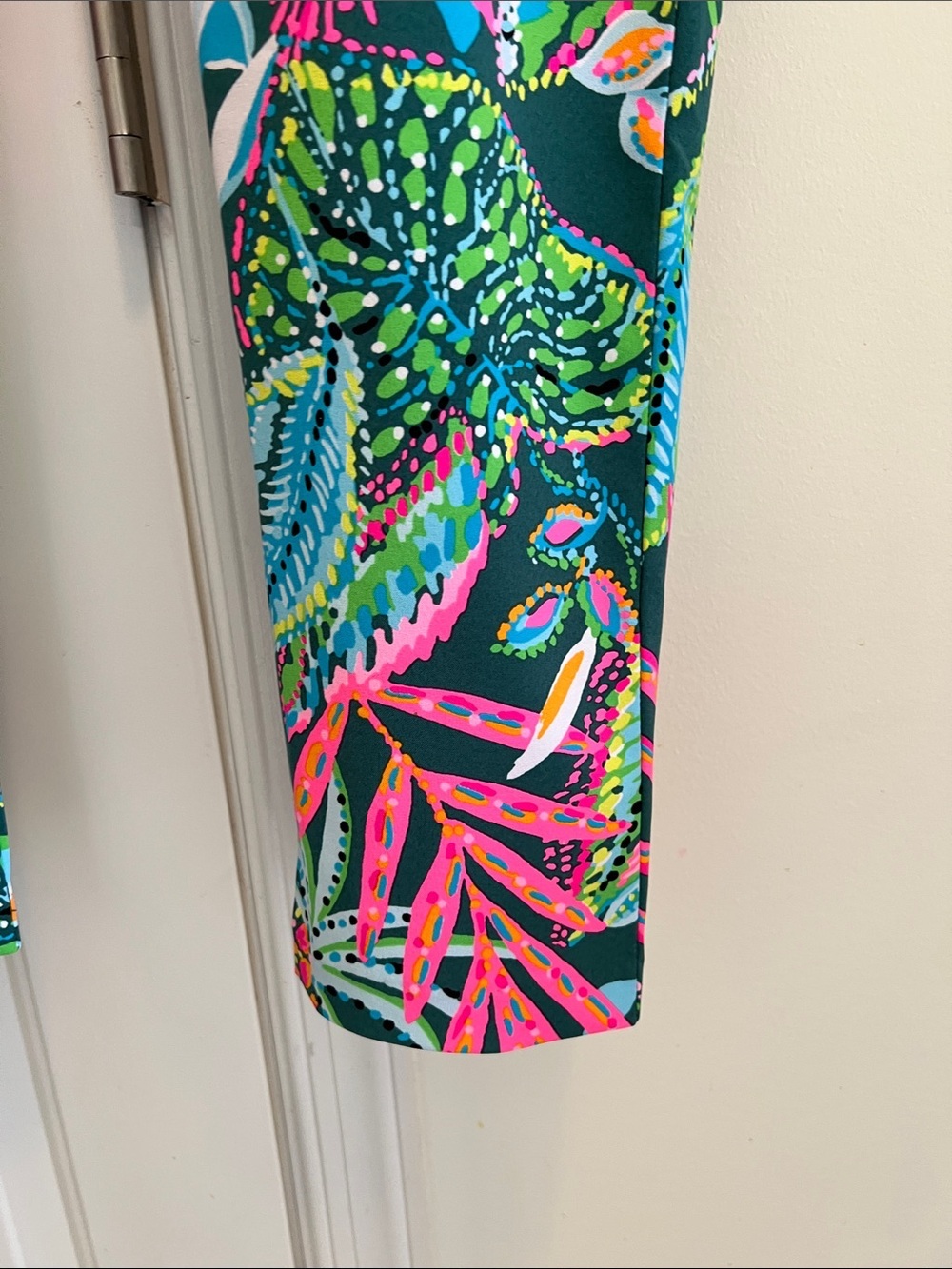 Lilly Pulitzer Tropical Floral Leggings - Teal, Pink & Blue size 10 - Picture 3 of 7